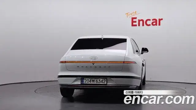 Hyundai Grandeur Hybrid 2024 — ფოტო 9/30