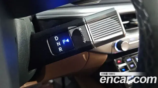 Hyundai Grandeur Hybrid 2024 — ფოტო 18/30