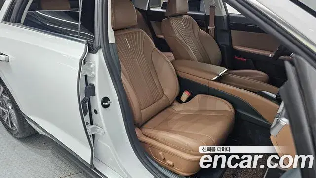 Hyundai Grandeur Hybrid 2024 — ფოტო 7/30