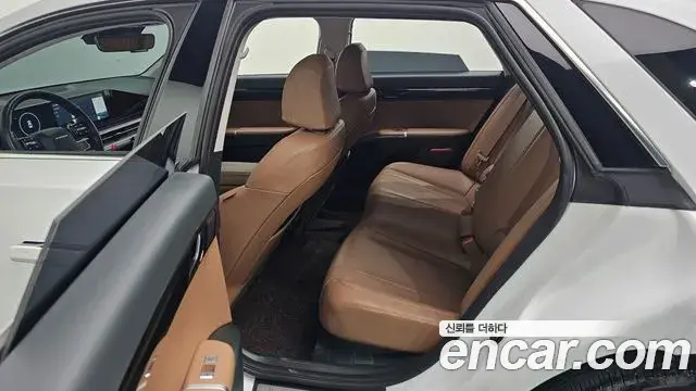 Hyundai Grandeur Hybrid 2024 — ფოტო 19/30