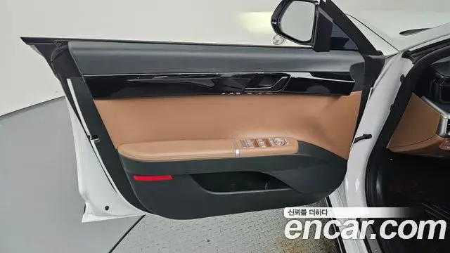 Hyundai Grandeur Hybrid 2024 — ფოტო 4/30