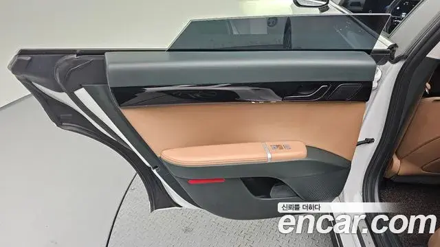 Hyundai Grandeur Hybrid 2024 — ფოტო 23/30