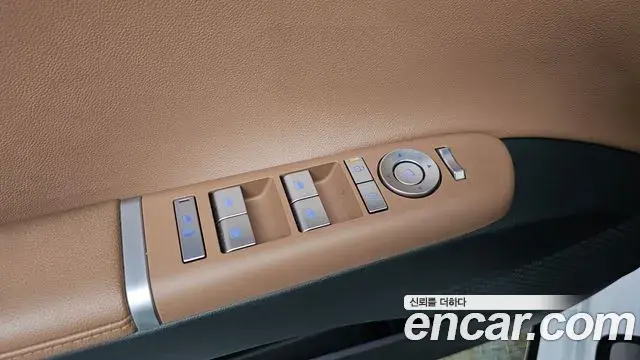 Hyundai Grandeur Hybrid 2024 — ფოტო 10/30