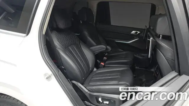 BMW X7 2020 — Şəkil 11/34