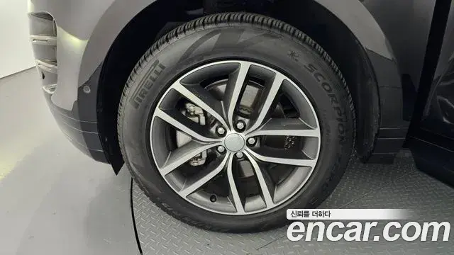 Land Rover Range Rover Evoque 2025 — Фото 5/20