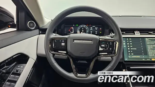 Land Rover Range Rover Evoque 2025 — Фото 14/20