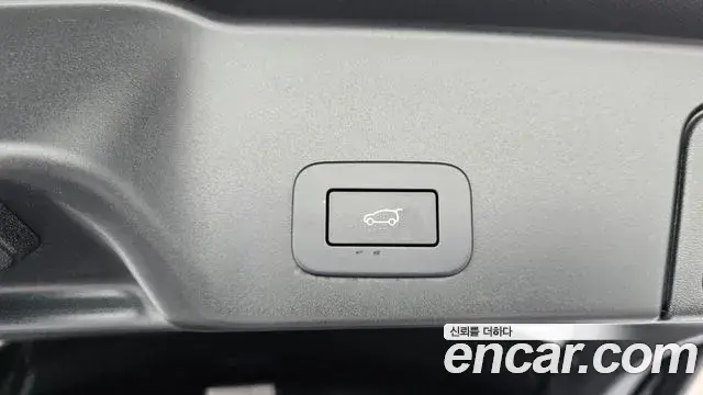 Land Rover Range Rover Evoque 2025 — Фото 19/20