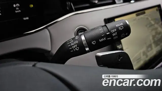 Land Rover Range Rover Evoque 2025 — ფოტო 30/31