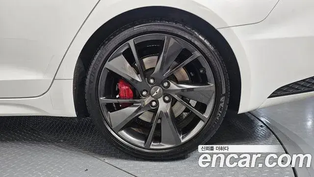 Genesis G70 2021 — ფოტო 18/35