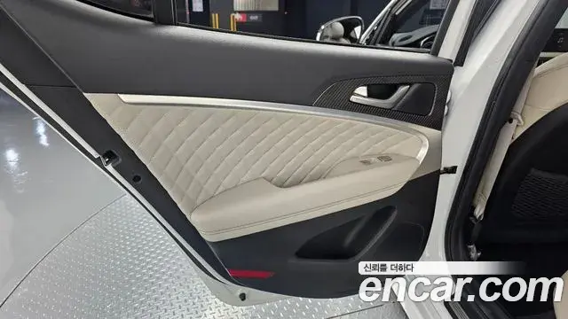 Genesis G70 2021 — ფოტო 27/35