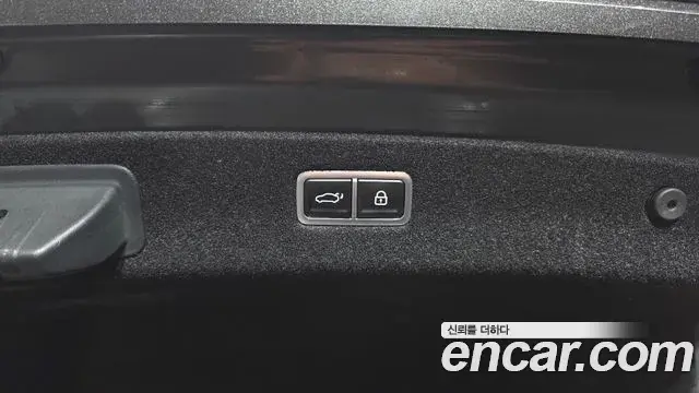 Genesis G90 2022 — ფოტო 14/20