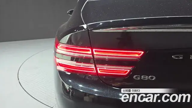 Genesis G80 2020 — ფოტო 16/31