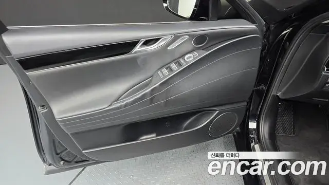 Genesis G80 2020 — ფოტო 13/31