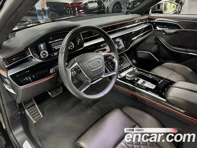 Audi S8 2021 — Photo 13/19
