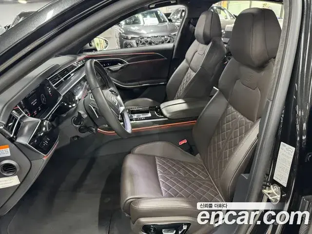 Audi S8 2021 — Photo 4/19