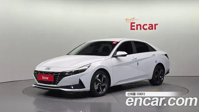 Hyundai Avante 2022 — Фото 1/20