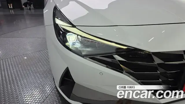 Hyundai The New Avante Hybrid 2022 — ფოტო 20/30