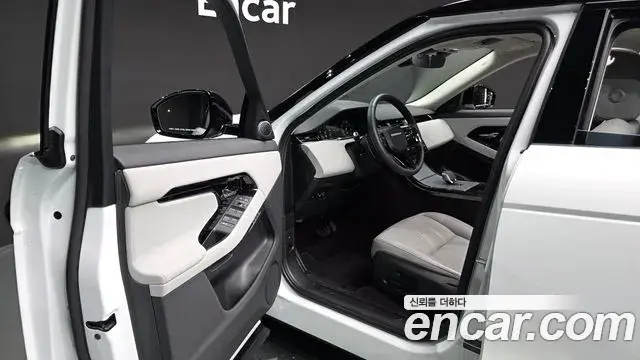 Land Rover Range Rover Evoque 2025 — Фото 9/20