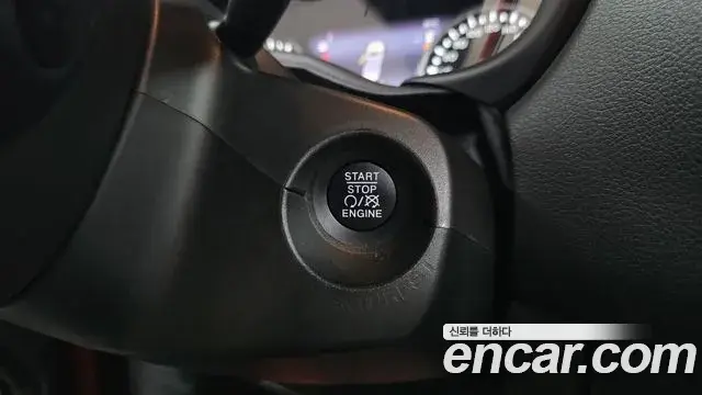 Jeep Renegade 2021 — ფოტო 21/31