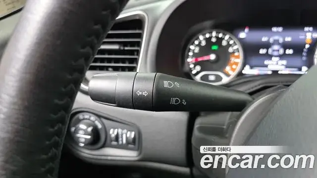 Jeep Renegade 2021 — ფოტო 6/31