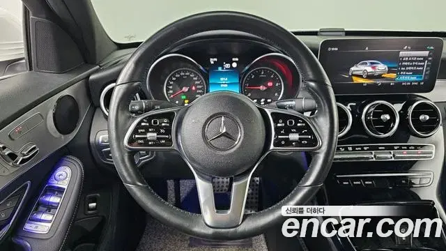 Mercedes-Benz C-Class 2020 — Photo 16/20
