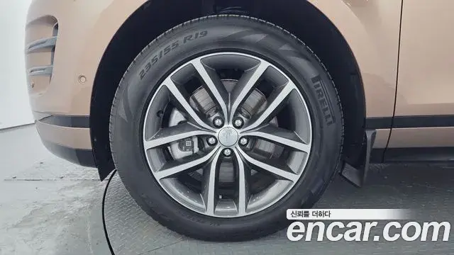 Land Rover Range Rover Evoque 2026 — ფოტო 12/20