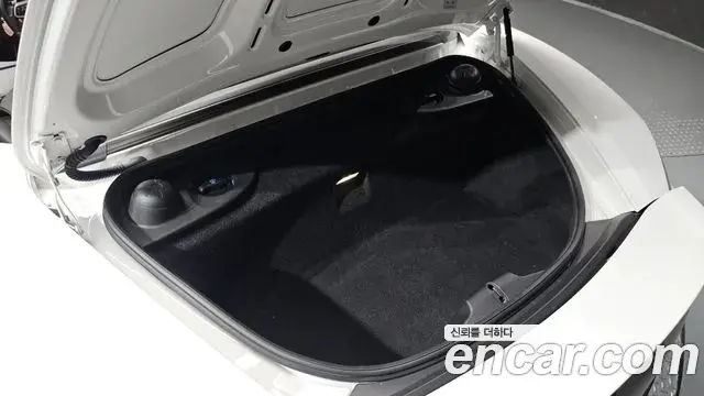 Porsche 718 Boxster 2021 — Şəkil 24/31