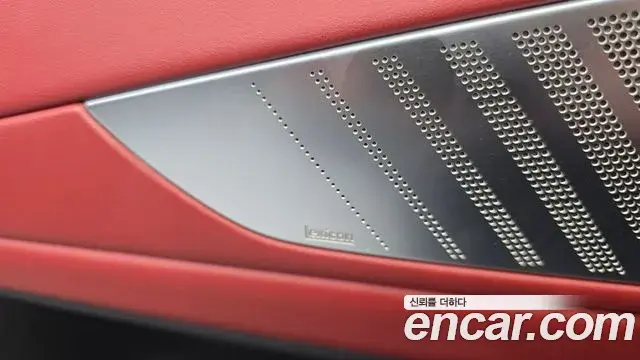 Genesis G80 2022 — Photo 23/35