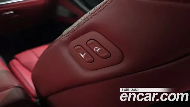 Genesis G80 2022 — Photo 26/35