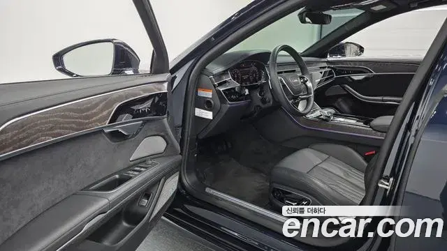 Audi A8 2023 — Photo 19/20