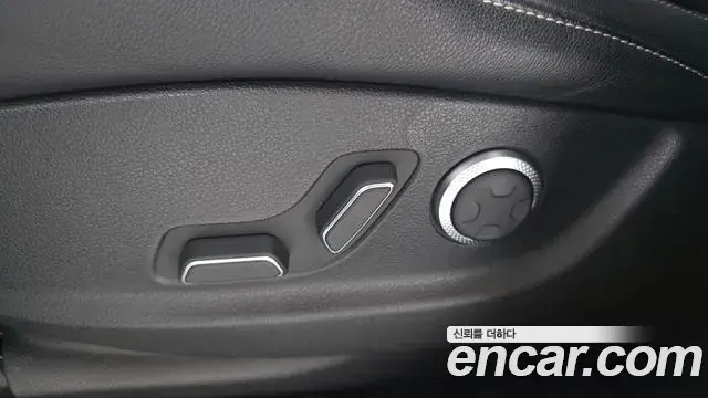 Genesis GV80 2022 — Photo 19/35