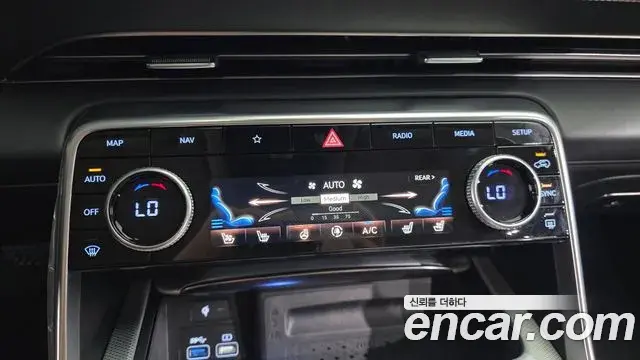 Genesis GV80 2022 — Photo 28/35