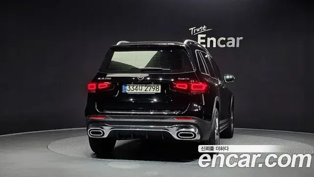 Mercedes-Benz GLB-Class 2021 — Şəkil 11/20