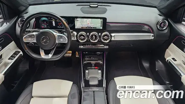 Mercedes-Benz GLB-Class 2021 — Şəkil 15/20