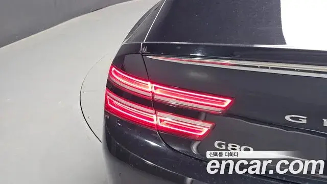 Genesis G80 2021 — Photo 5/35