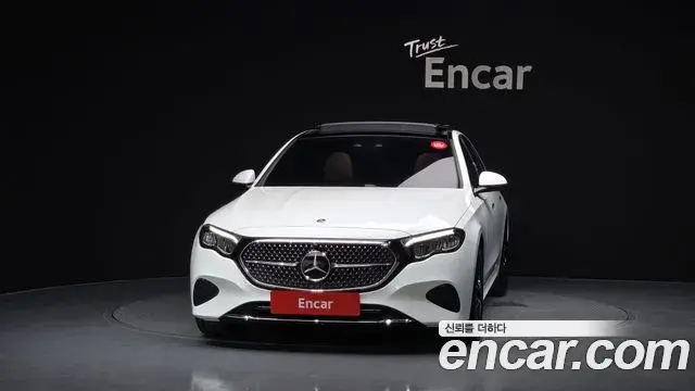 Mercedes-Benz E-Class 2025 — ფოტო 14/32