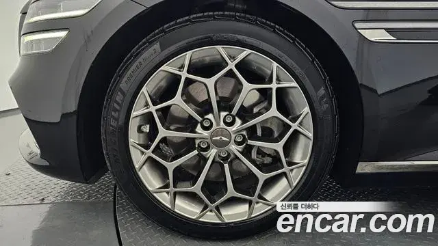 Genesis G80 2020 — ფოტო 32/40