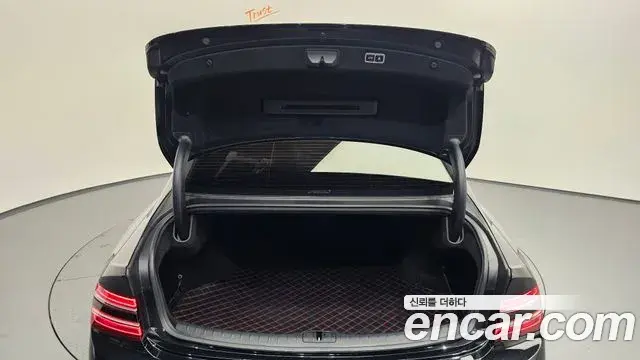 Genesis G80 2020 — ფოტო 16/40