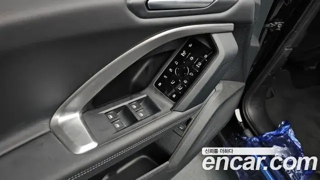 Audi Q5 2025 — Фото 17/20