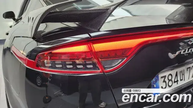 Kia Stinger Meister 2023 — Photo 7/35