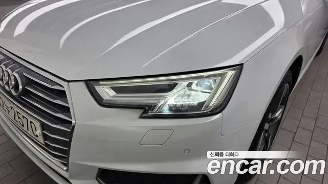 Audi A4 2019 — Photo 2/31