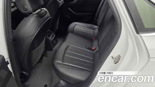 Audi A4 2019 — Photo 17/31