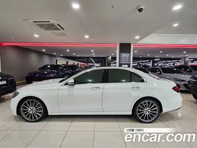 Mercedes-Benz E-Class 2022 — Şəkil 1/20