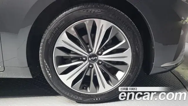 Kia K8 2021 — Photo 12/38