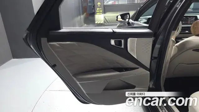Kia K8 2021 — Photo 6/38