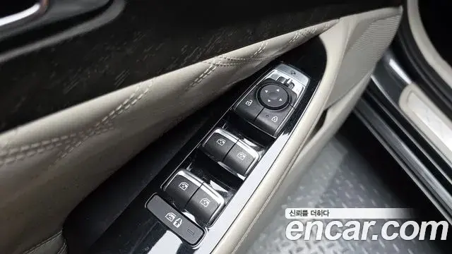 Kia K8 2021 — Photo 21/38