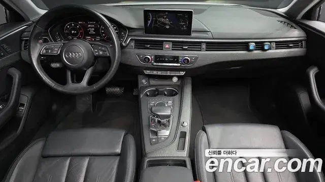 Audi A4 2018 — ფოტო 16/20