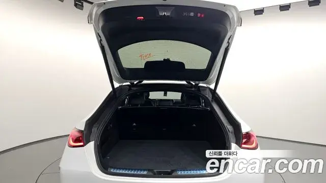 Mercedes-Benz GLC-Class 2024 — Şəkil 18/20