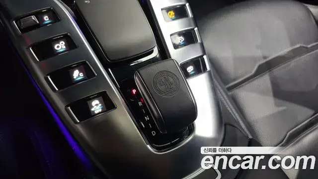 Mercedes-Benz AMG GT 2022 — Фото 9/20