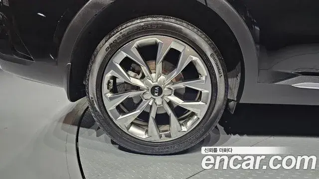 Kia Sorento 2020 — Фото 5/20